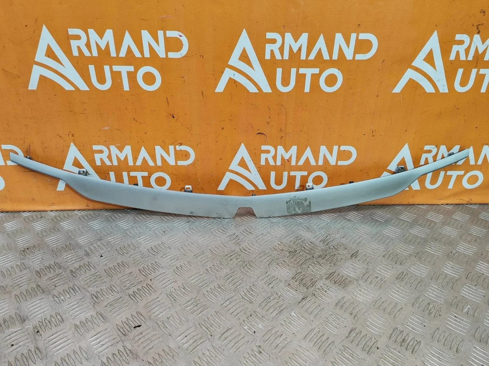 Накладка решетки радиатора верхняя Mitsubishi Pajero Sport 2015-2021 3