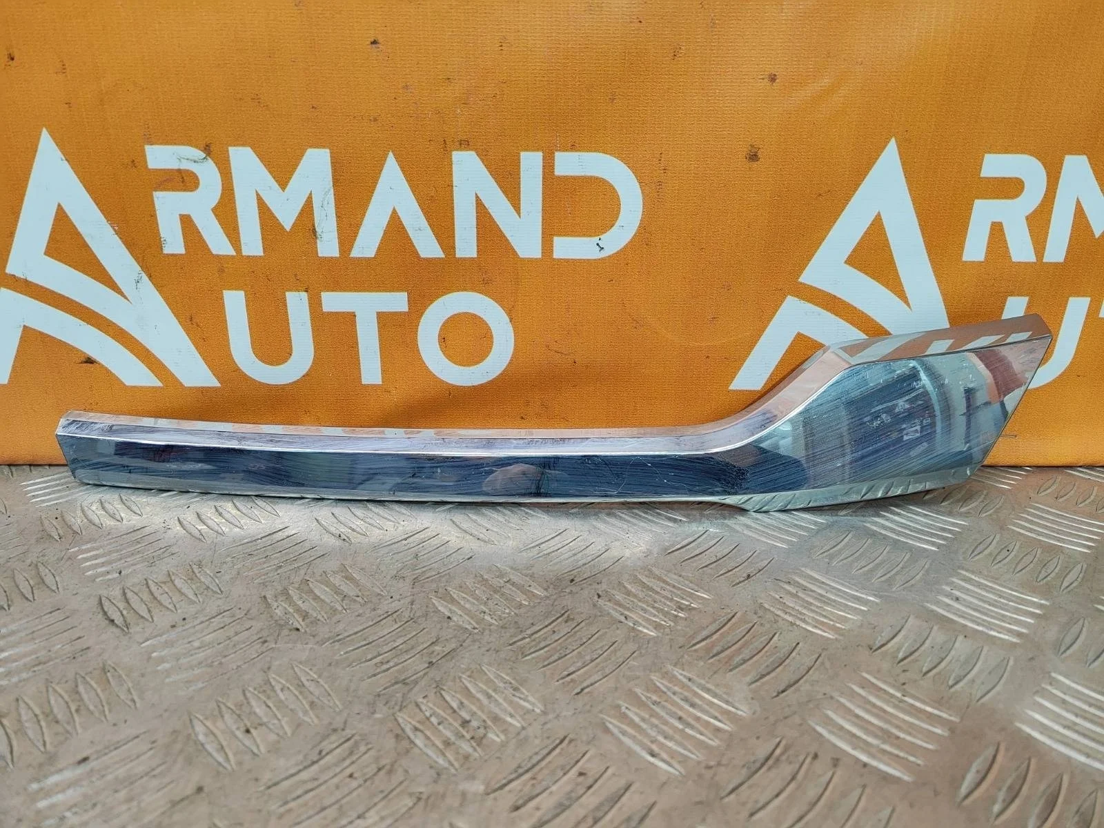 Накладка решетки радиатора Mitsubishi Pajero Sport 2015-2021 3