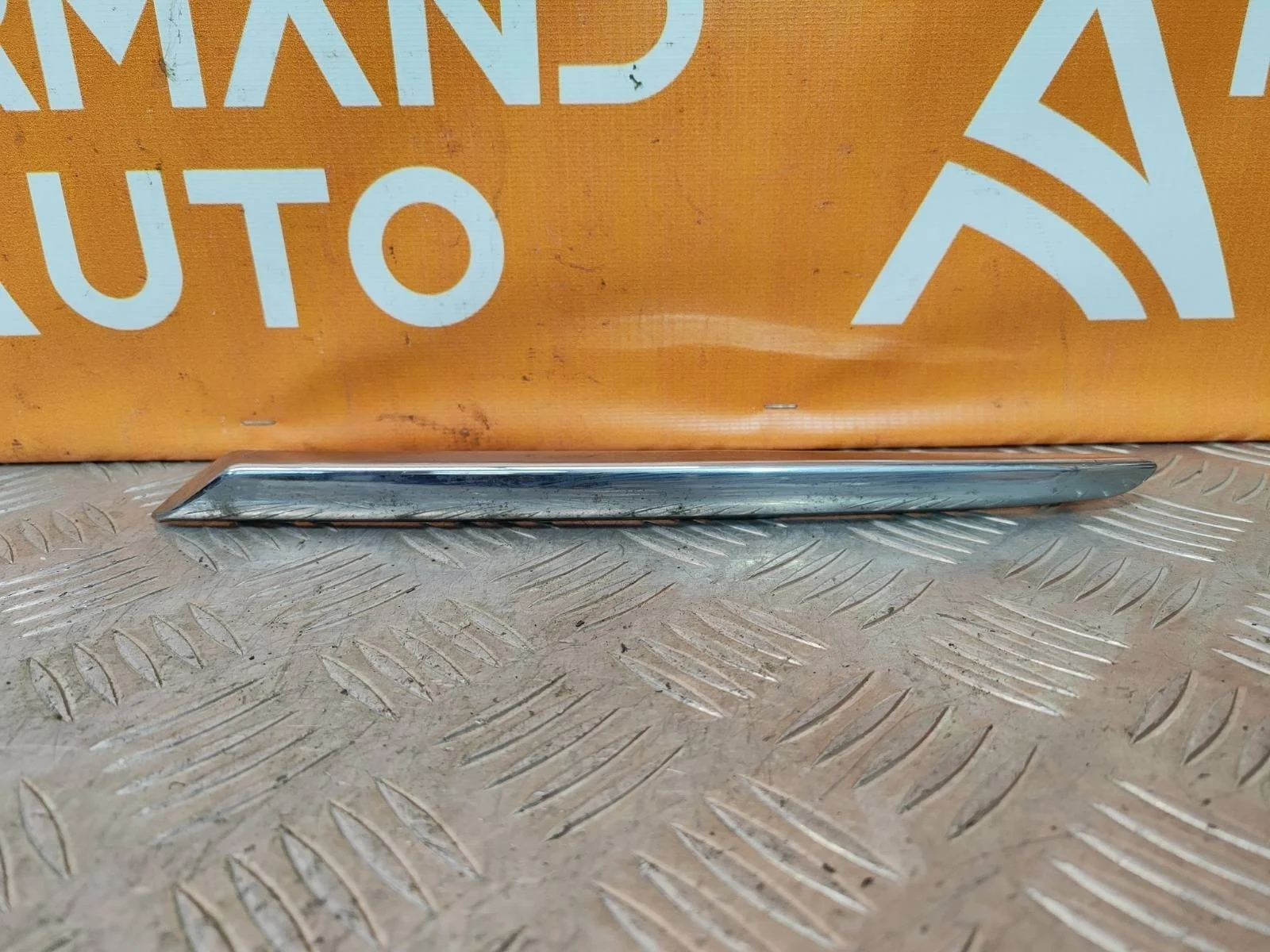 Накладка решетки радиатора Mitsubishi Pajero Sport 2015-2021 3