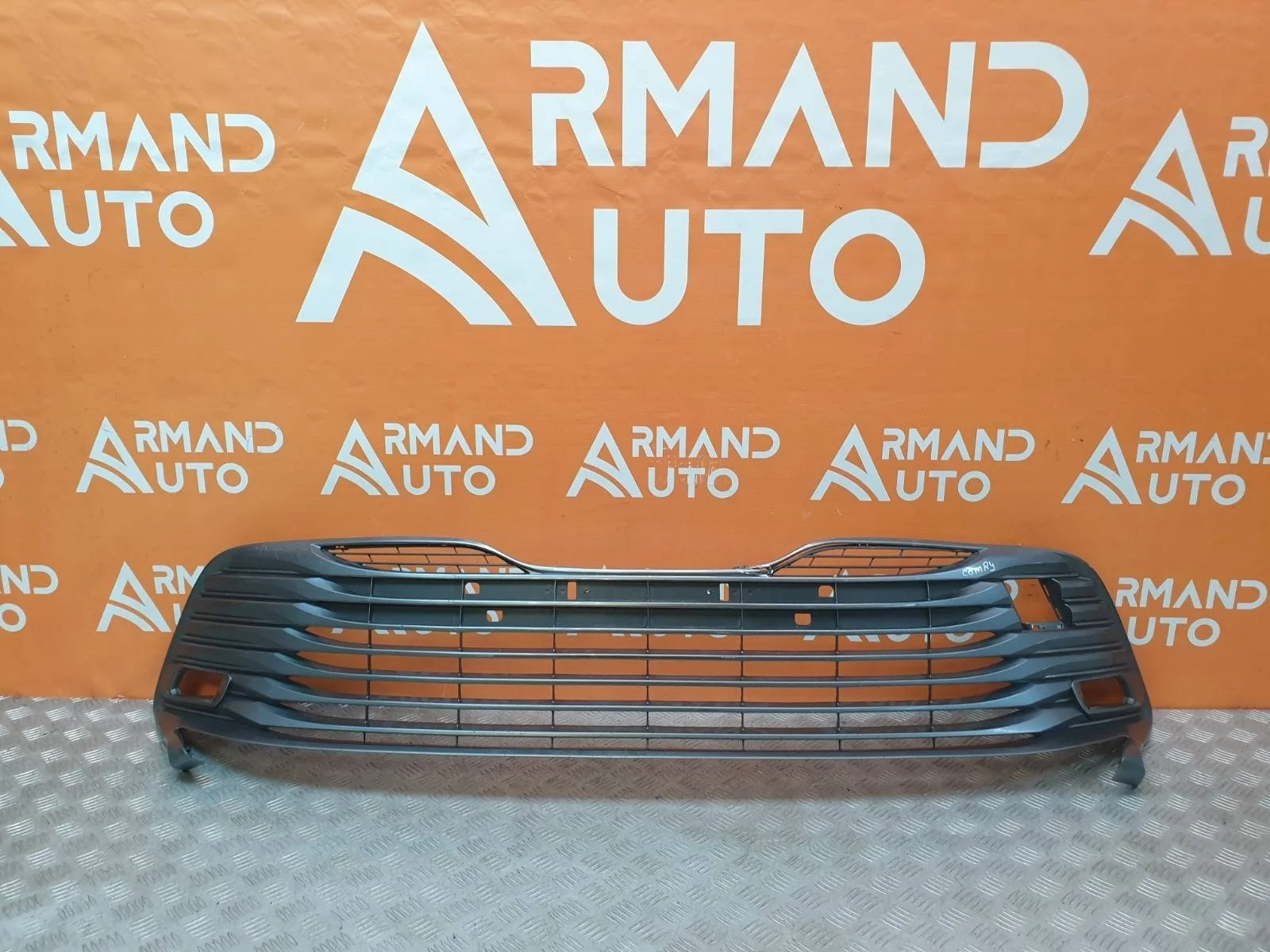 Решетка бампера Toyota Camry 2017-2020 8 XV70