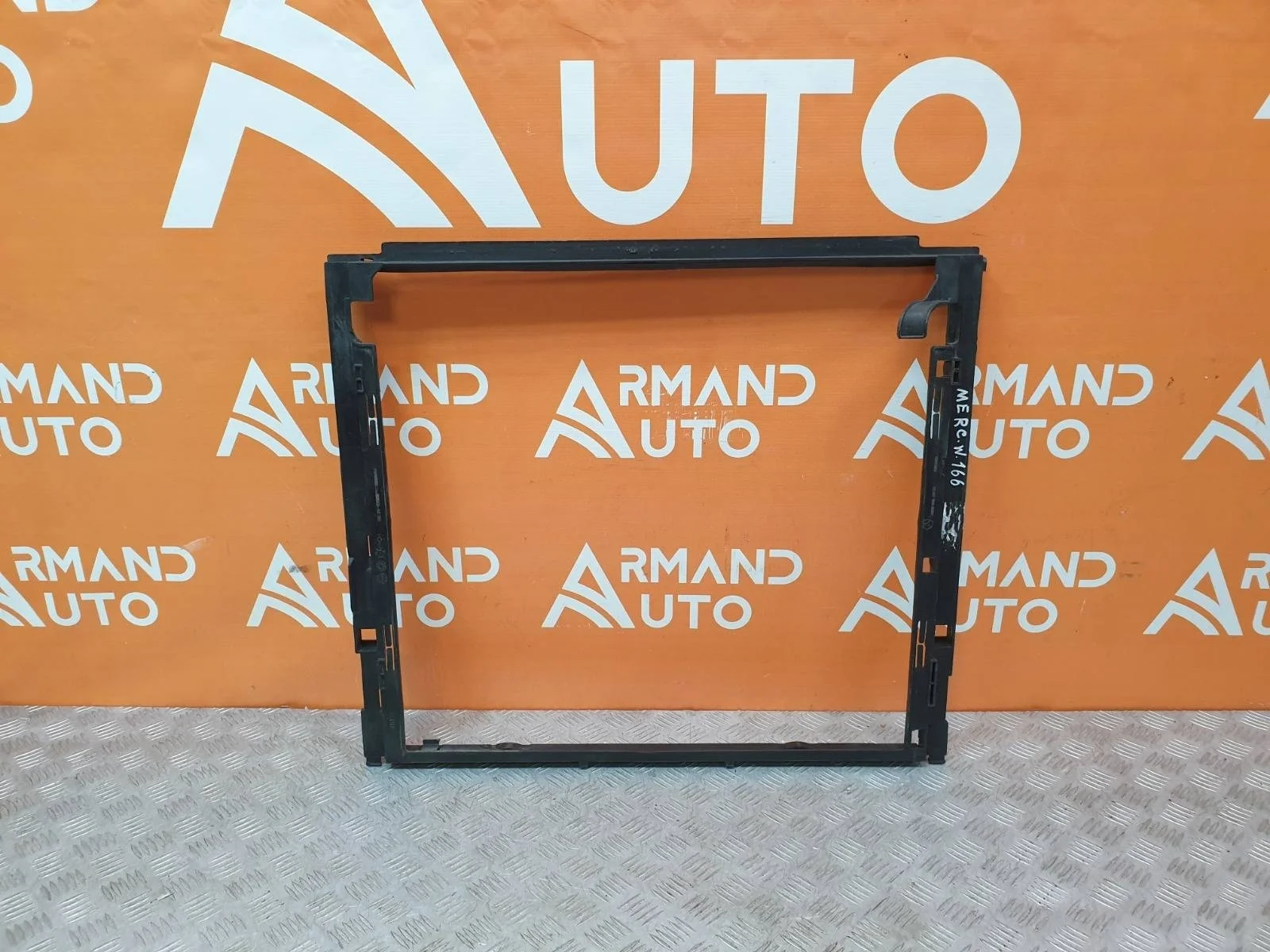 Кронштейн радиатора Mercedes GLE-Class Coupe 2015-2019 C292