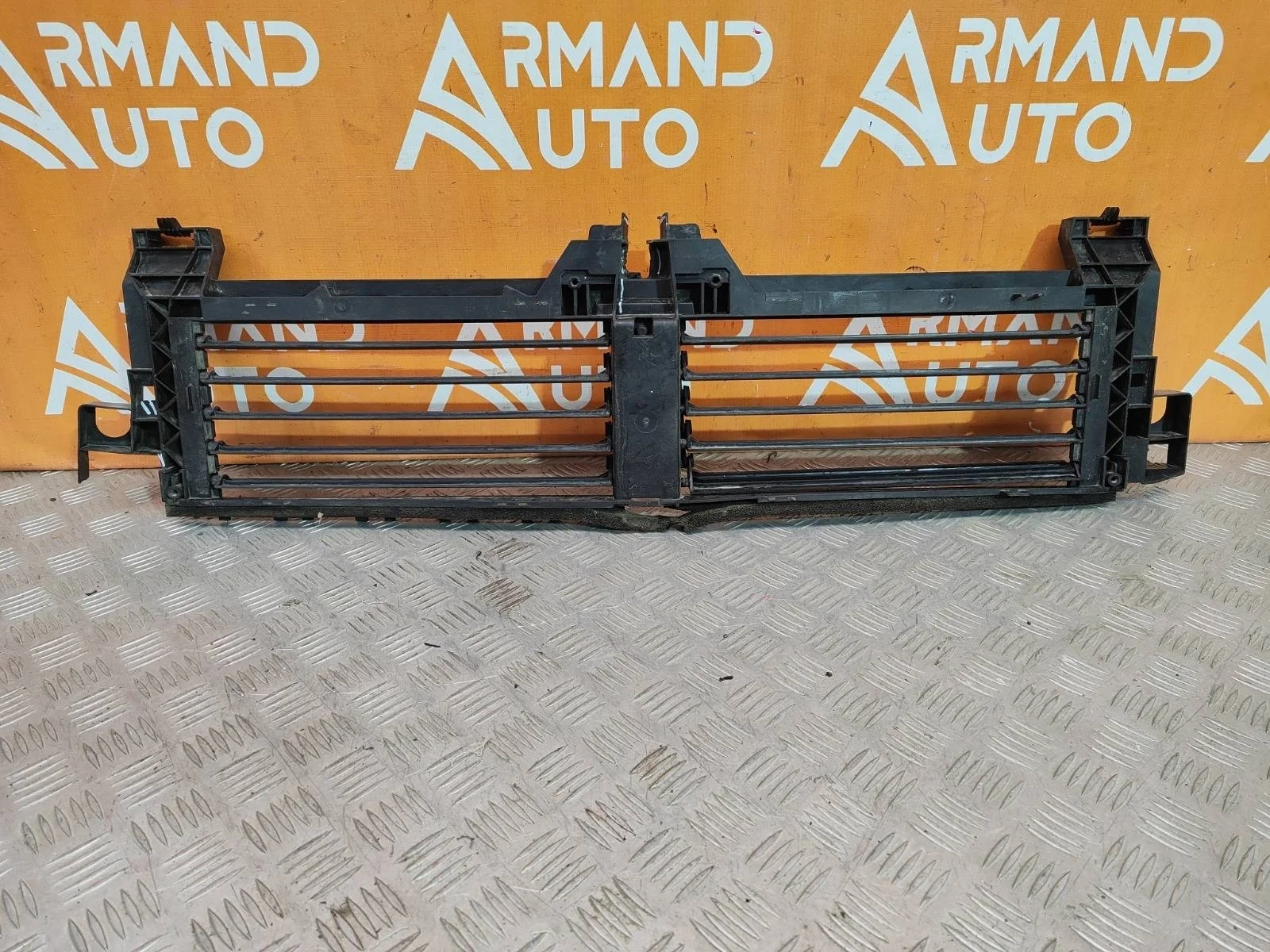 Воздуховод радиатора верхний Mercedes GLB-Class 2019-нв X247