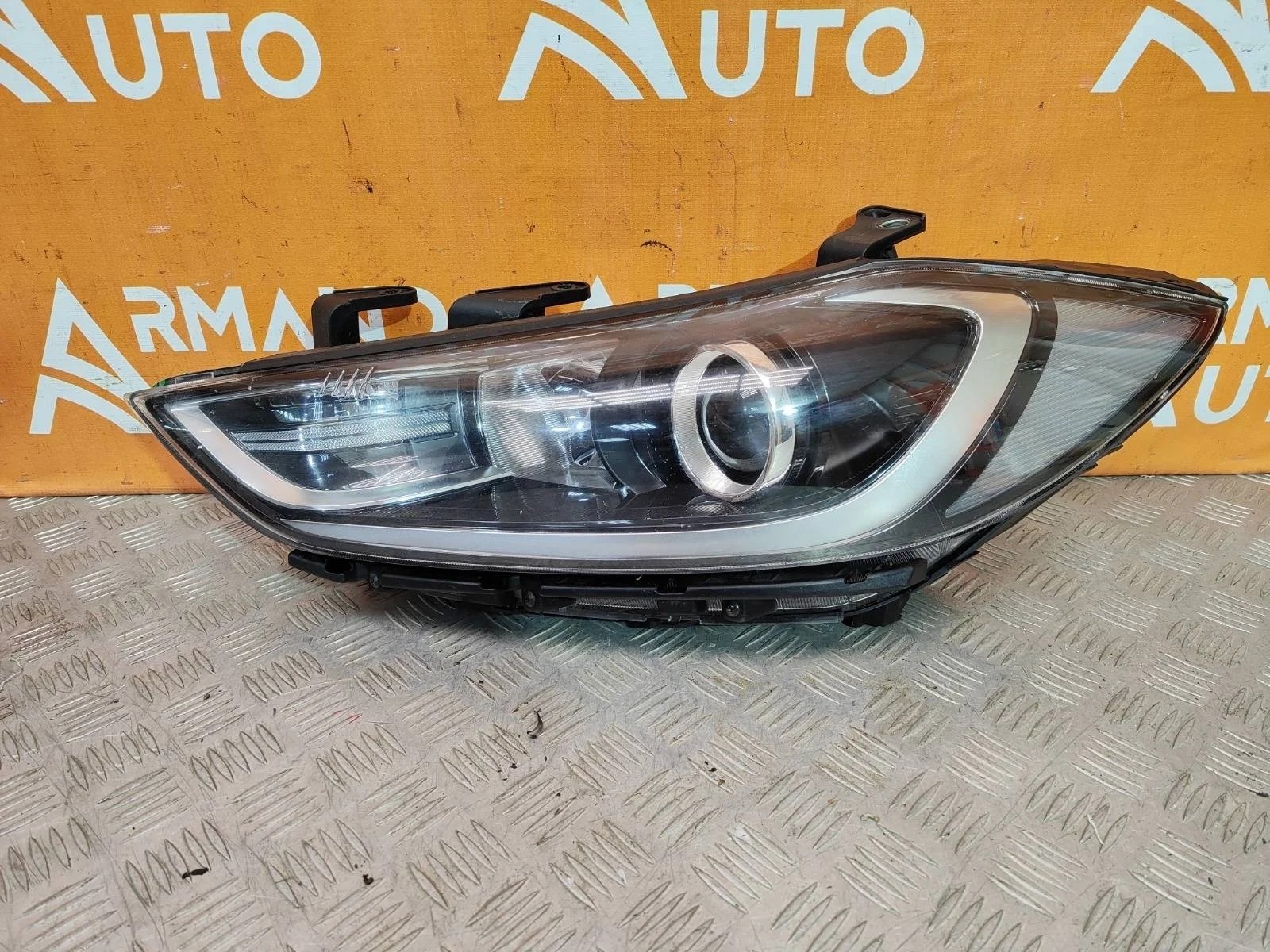 Фара Hyundai Elantra 2015-2019 6 AD