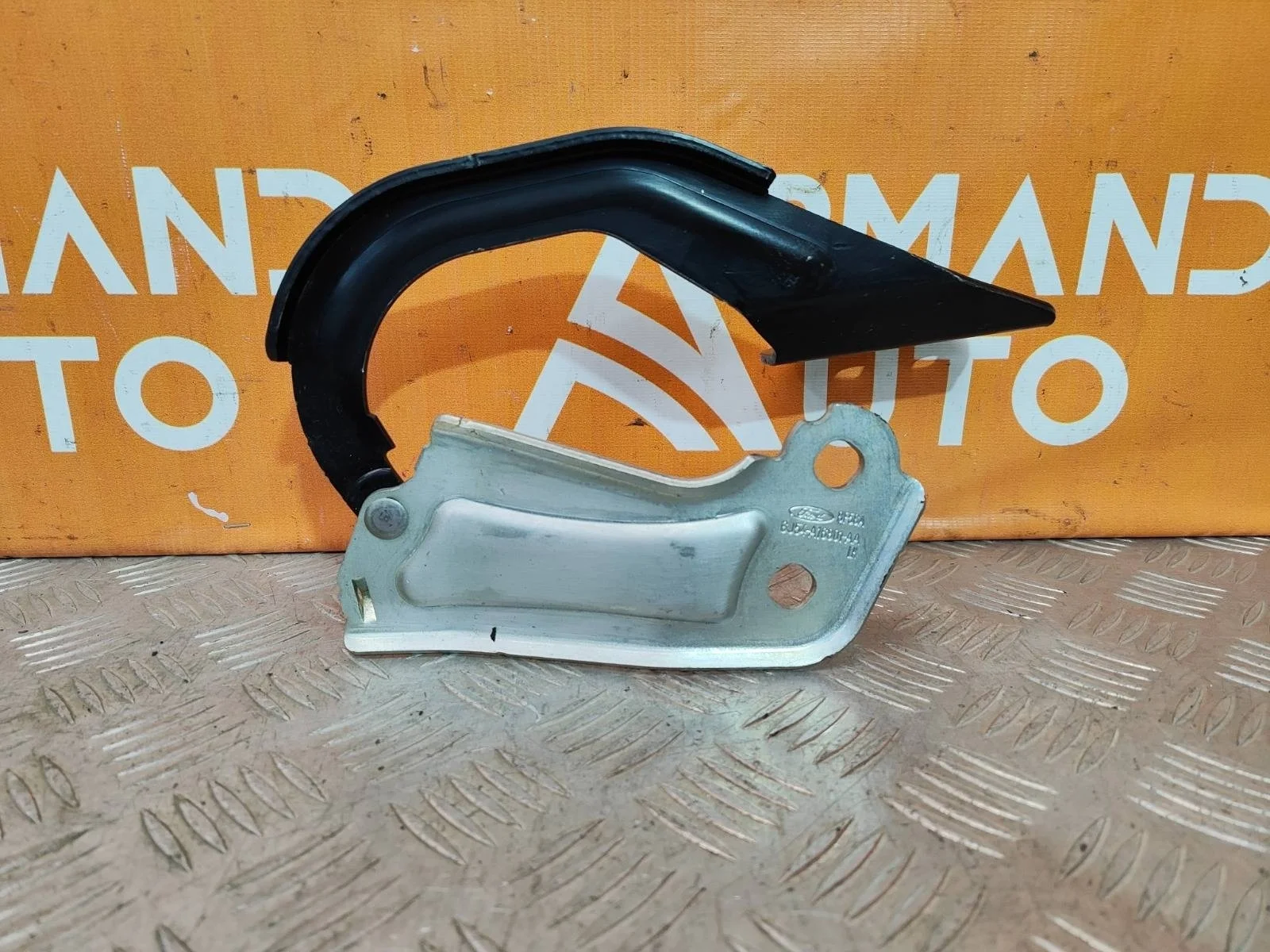 Петля капота Ford Focus 2011-2019 3