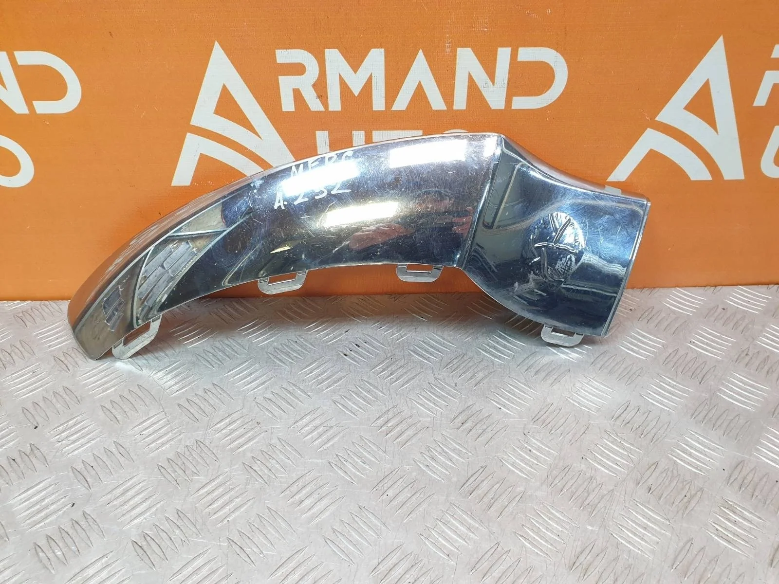 Декоративная накладка бампера Mercedes GLE-Class Coupe 2015-2019 C292