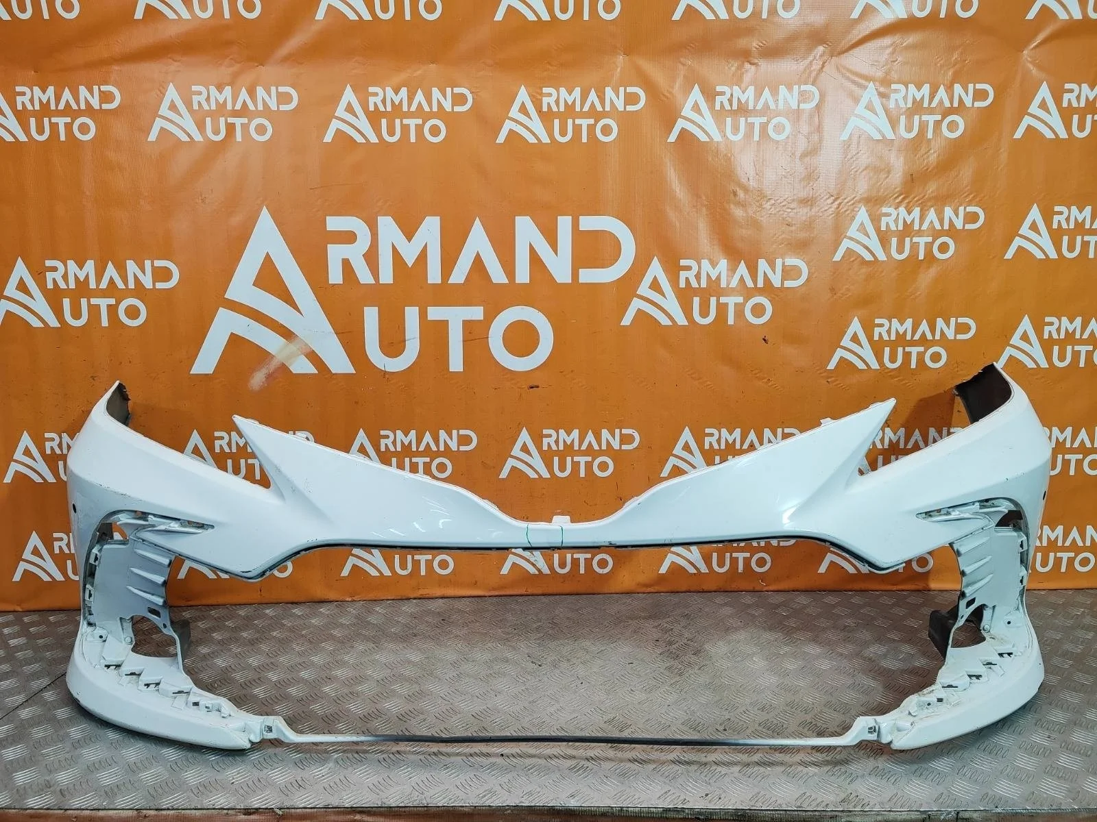 Бампер Toyota Camry 2020-нв 8 XV70