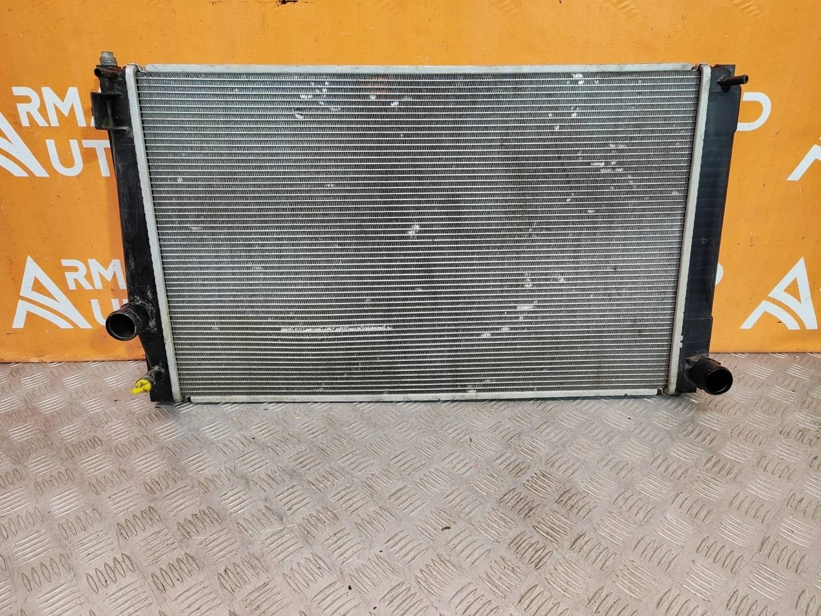 Радиатор двигателя (двс) Toyota RAV4 2005-2014 3 XA30