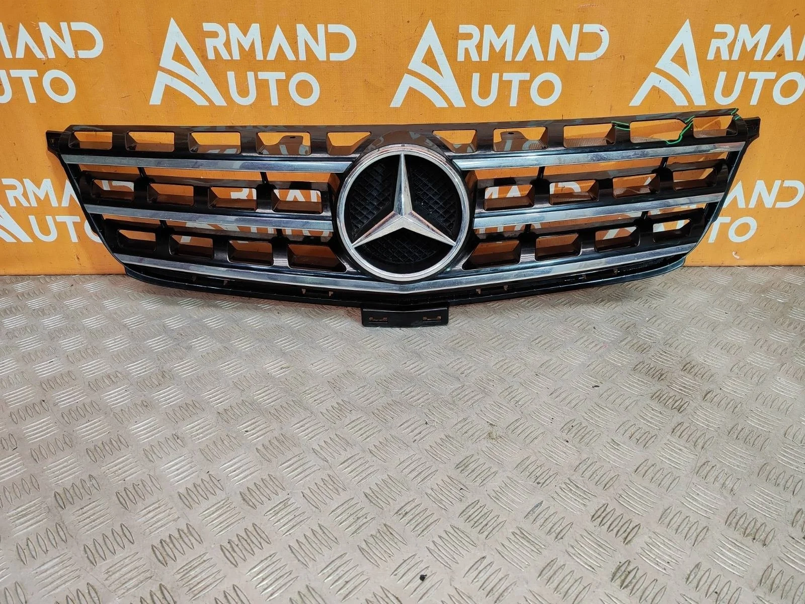 Решетка радиатора Mercedes ML GLE-Class 2011-2015 W166