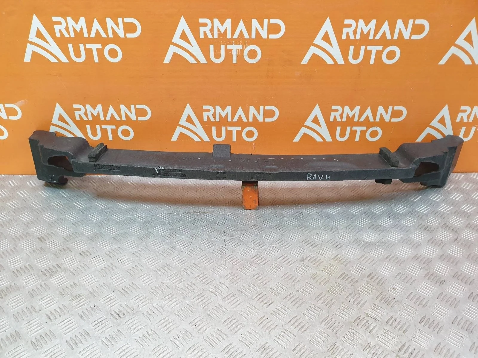 Абсорбер бампера Toyota RAV4 2015-2019 CA40