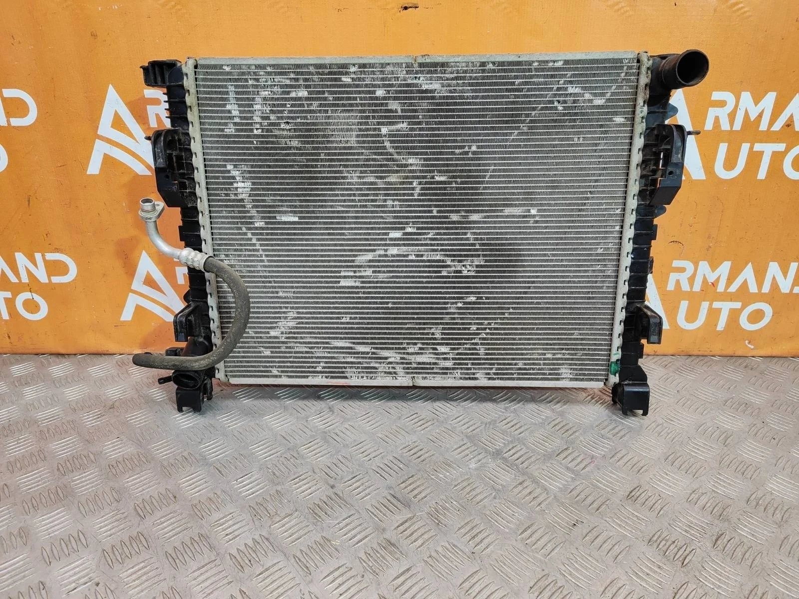 Радиатор двигателя (двс) RENAULT Logan 2012-2022