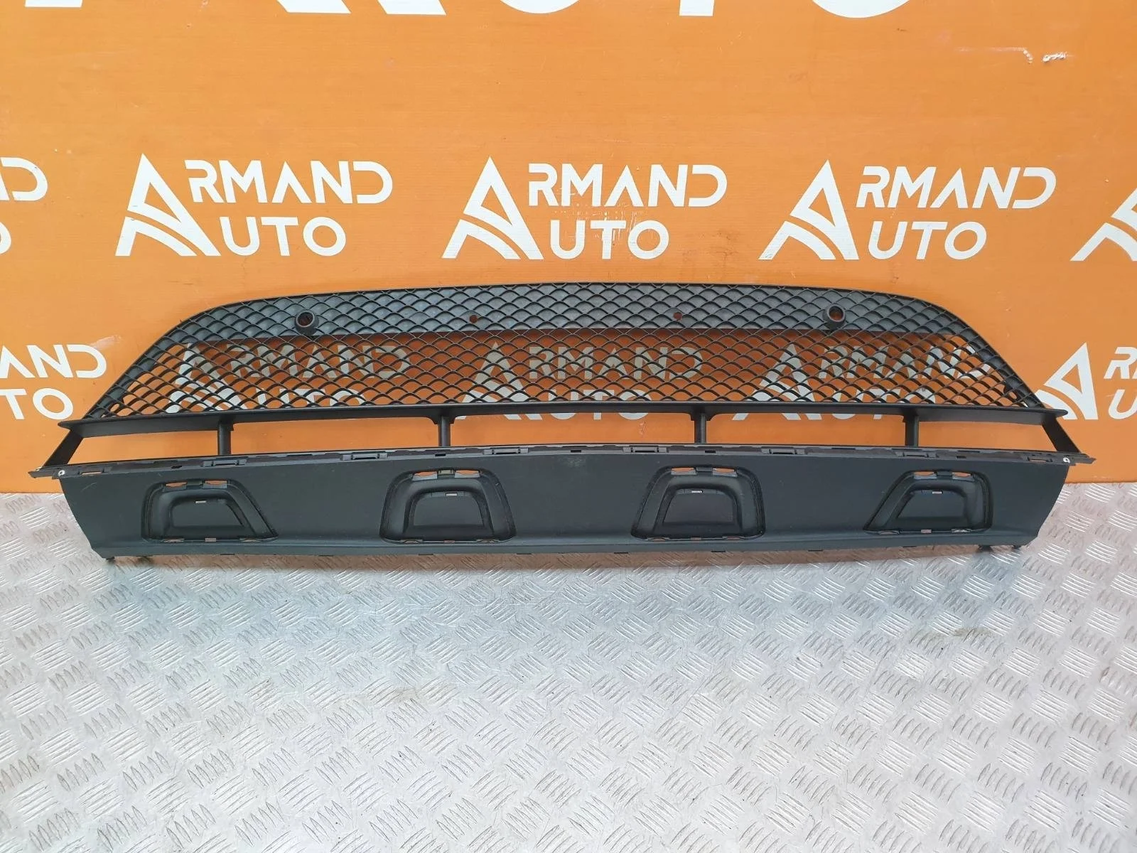 Решетка бампера Mercedes GLC-Class 2015-2019 X253