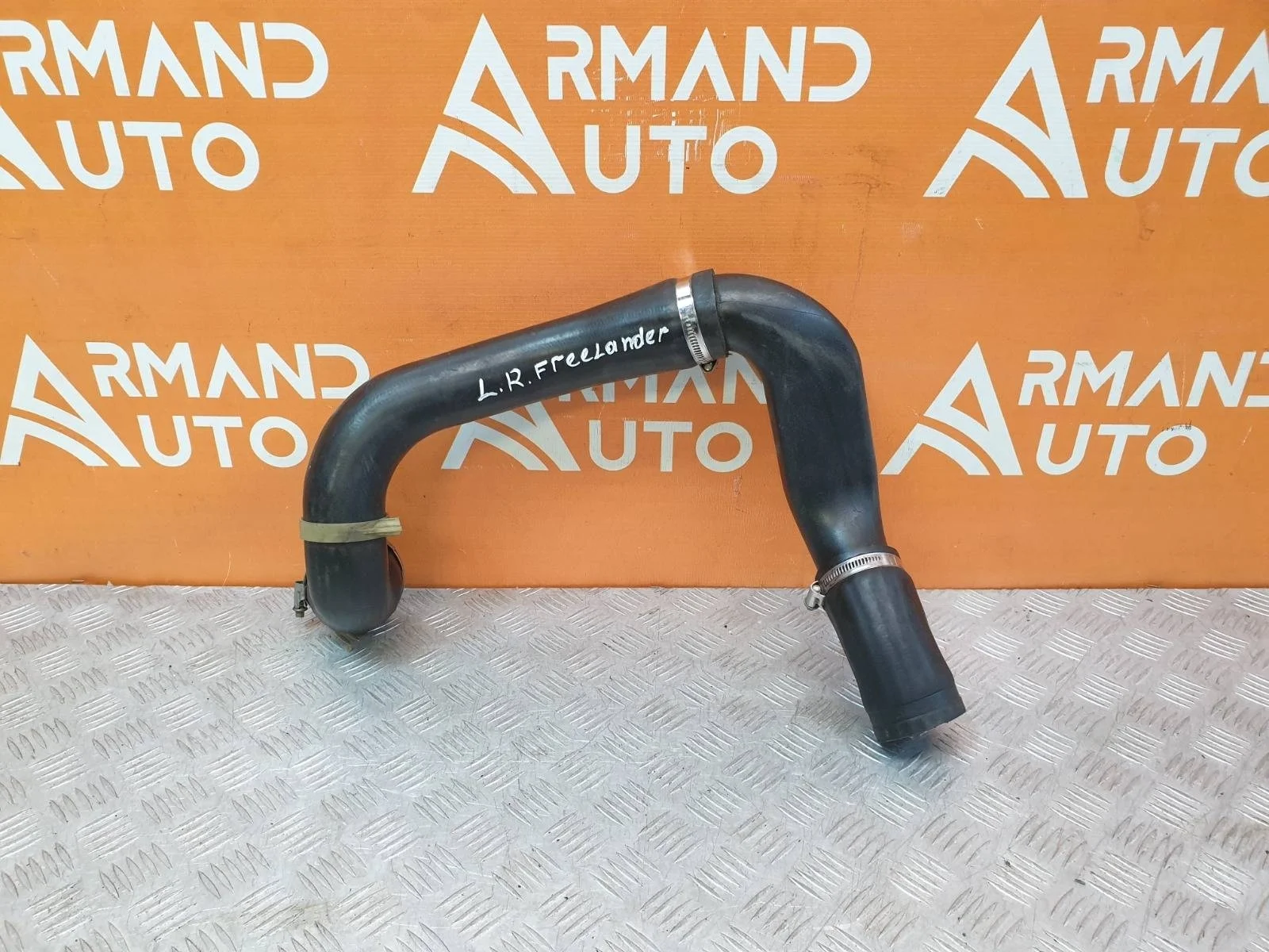 Патрубок интеркулера Land Rover Freelander 2006-2014