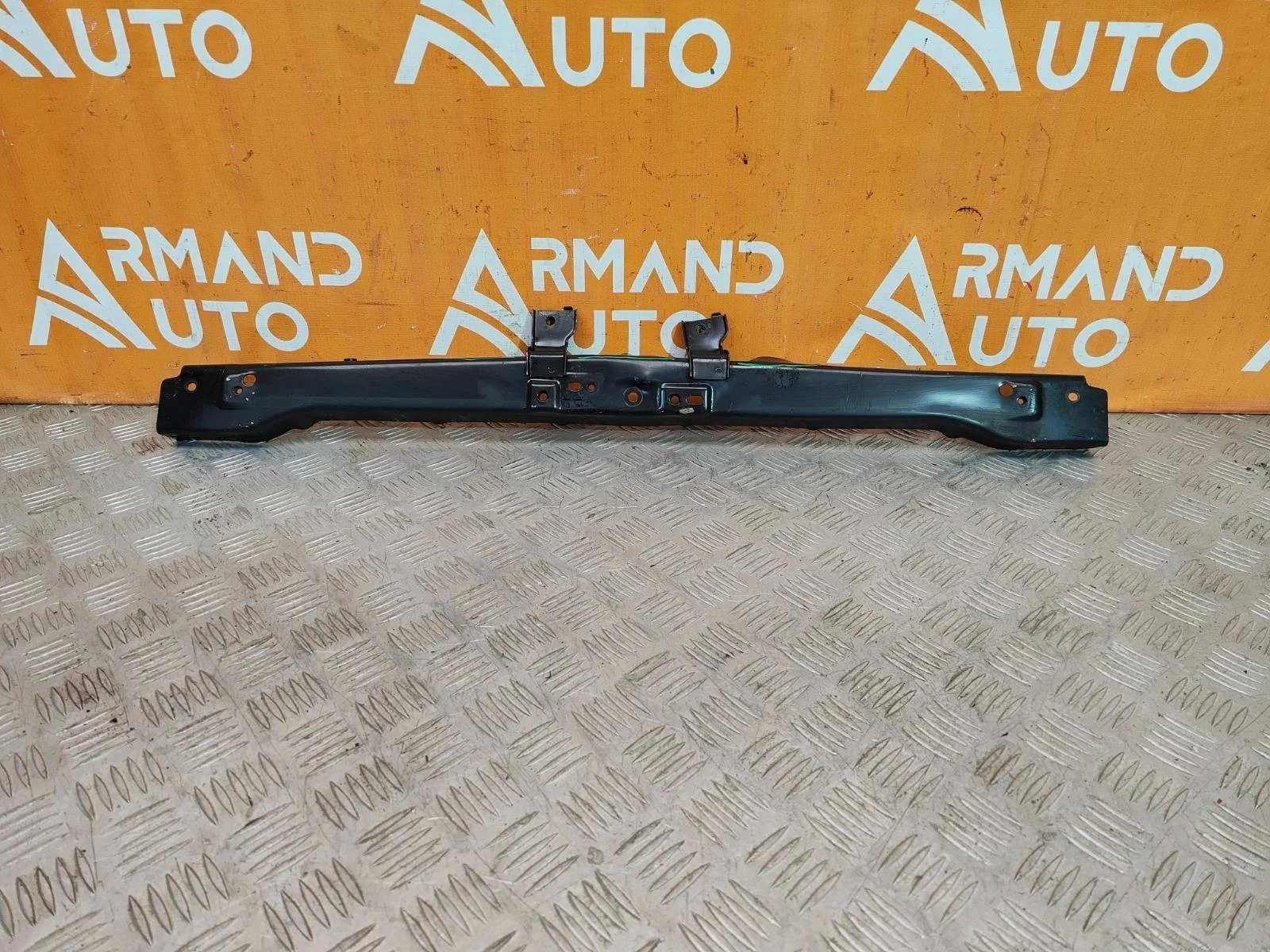 Усилитель бампера верхний Mitsubishi Pajero Sport 2015-2021 3