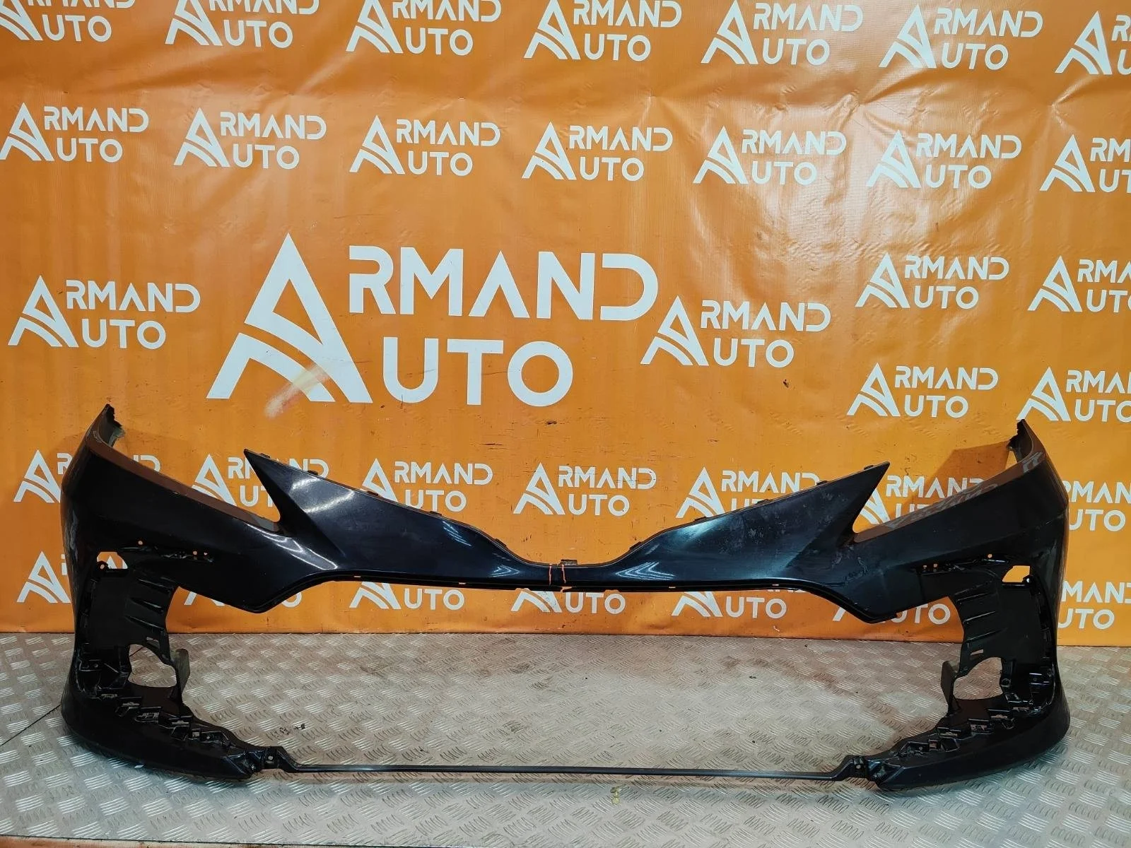 Бампер Toyota Camry 2020-нв 8 XV70