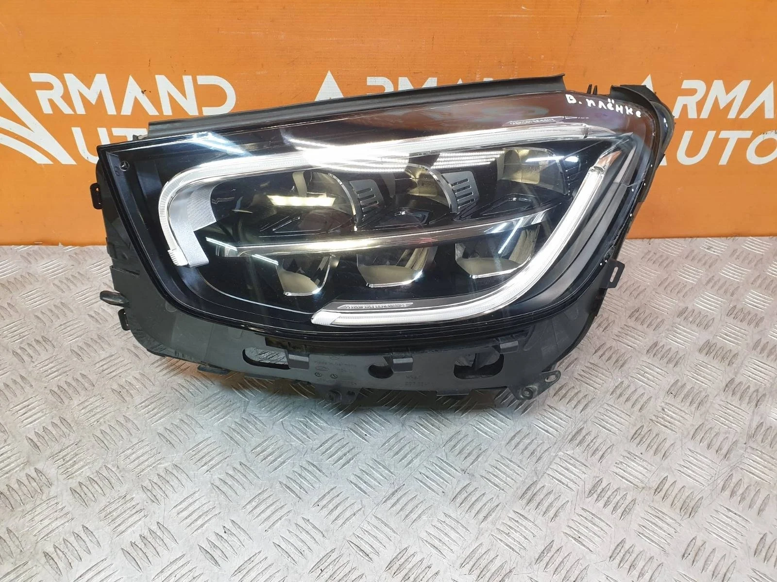 Фара Mercedes GLC-Class 2019-нв X253