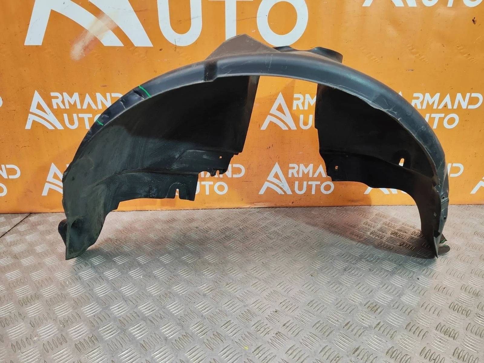 Подкрылок Land Rover Freelander 2006-2014