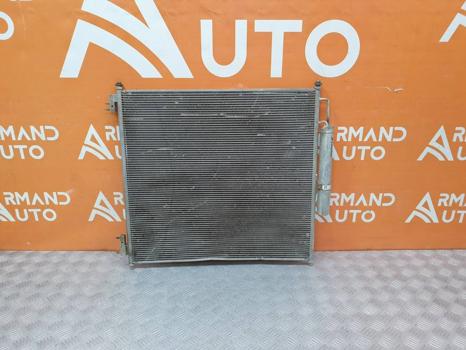 Радиатор кондиционера Land Rover Range 2012-2022 4 L405