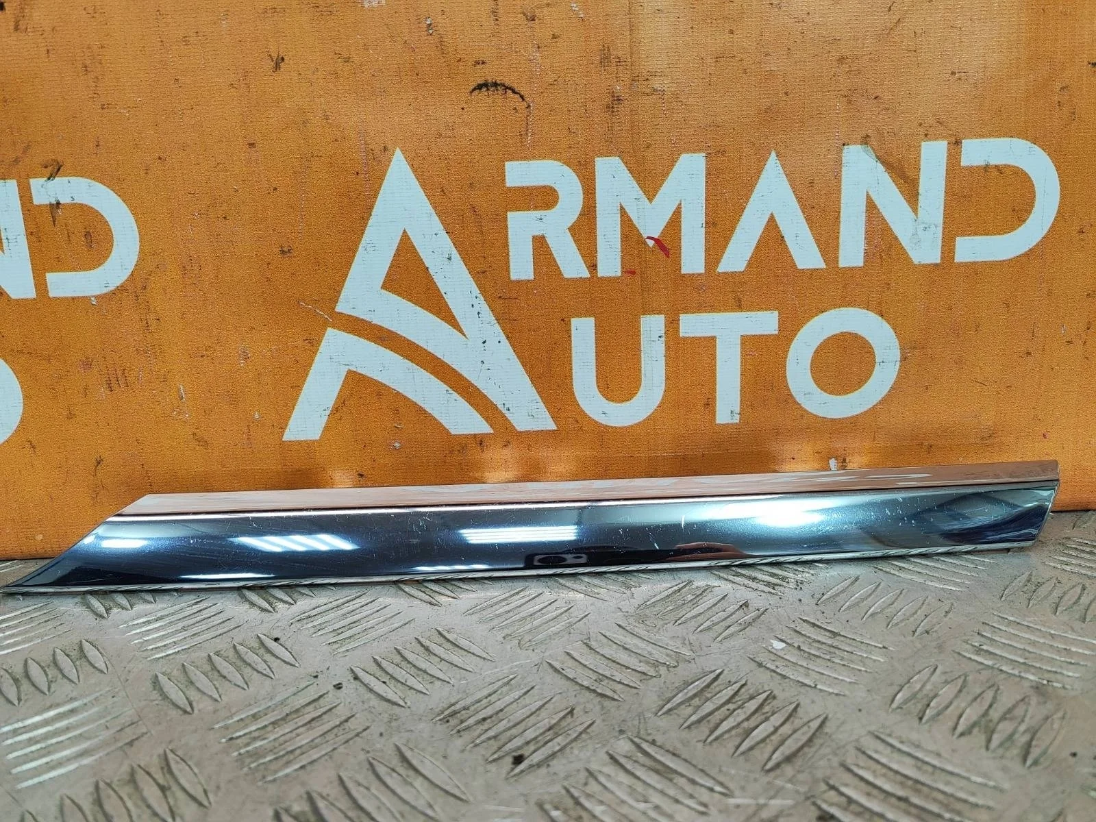 Накладка решетки радиатора нижняя Mercedes GL GLS-Class 2012-2016 X166