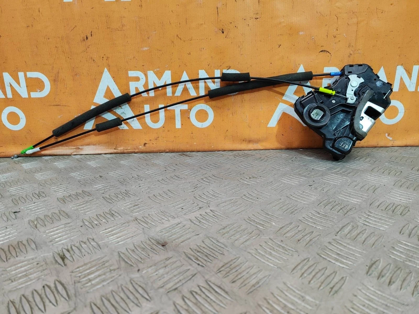 Замок двери Toyota Corolla 2006-2013 10 E140 E150