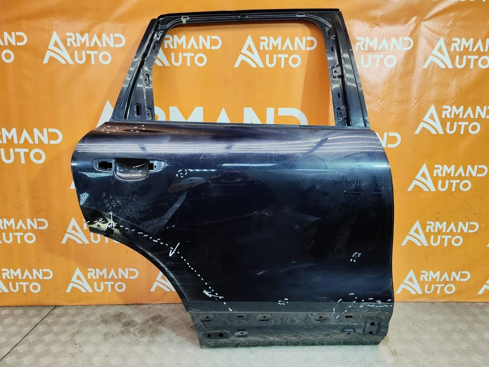 Дверь Volkswagen Touareg 2010-2018
