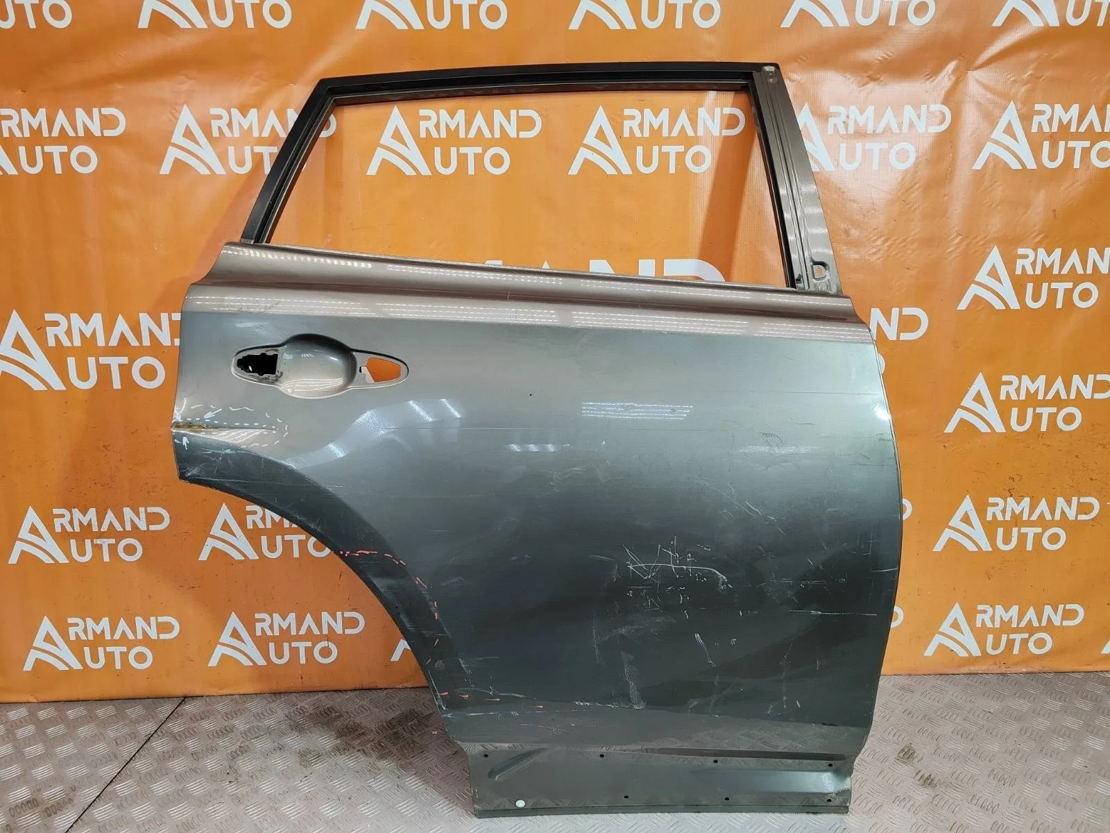 Дверь Toyota RAV4 2012-2019 CA40