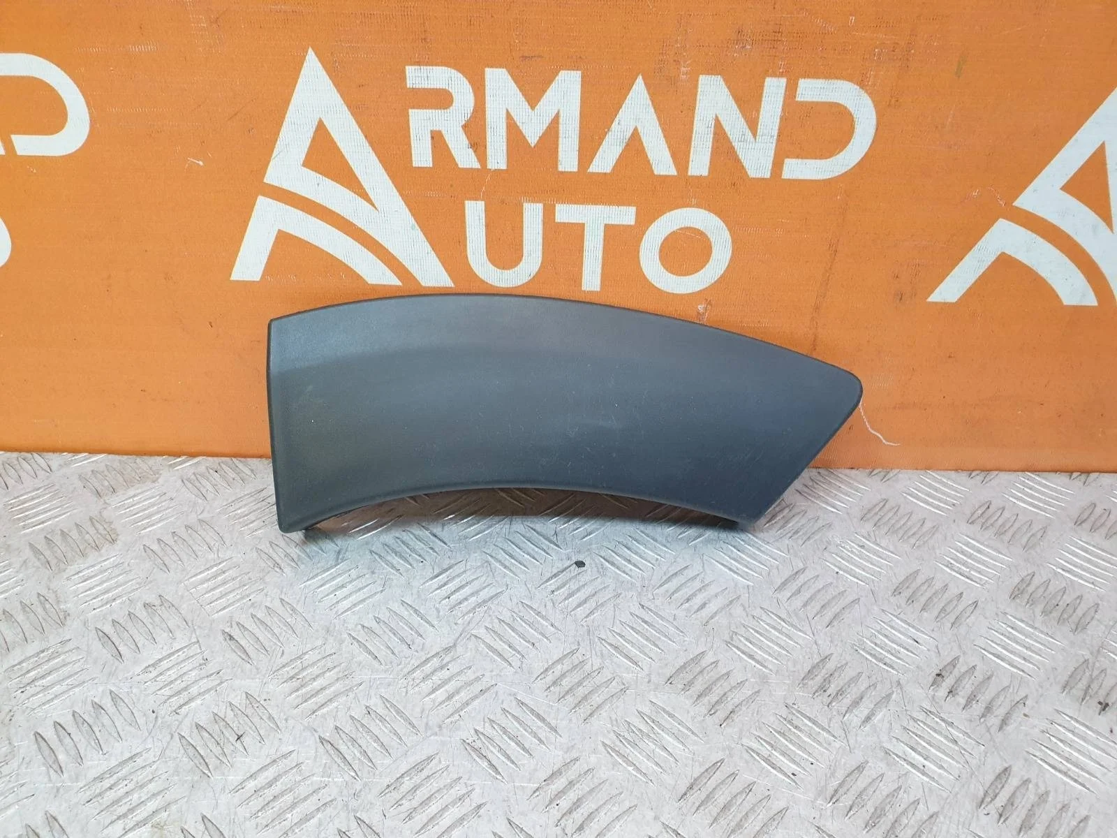 Расширитель бампера Renault Duster 2010-2021