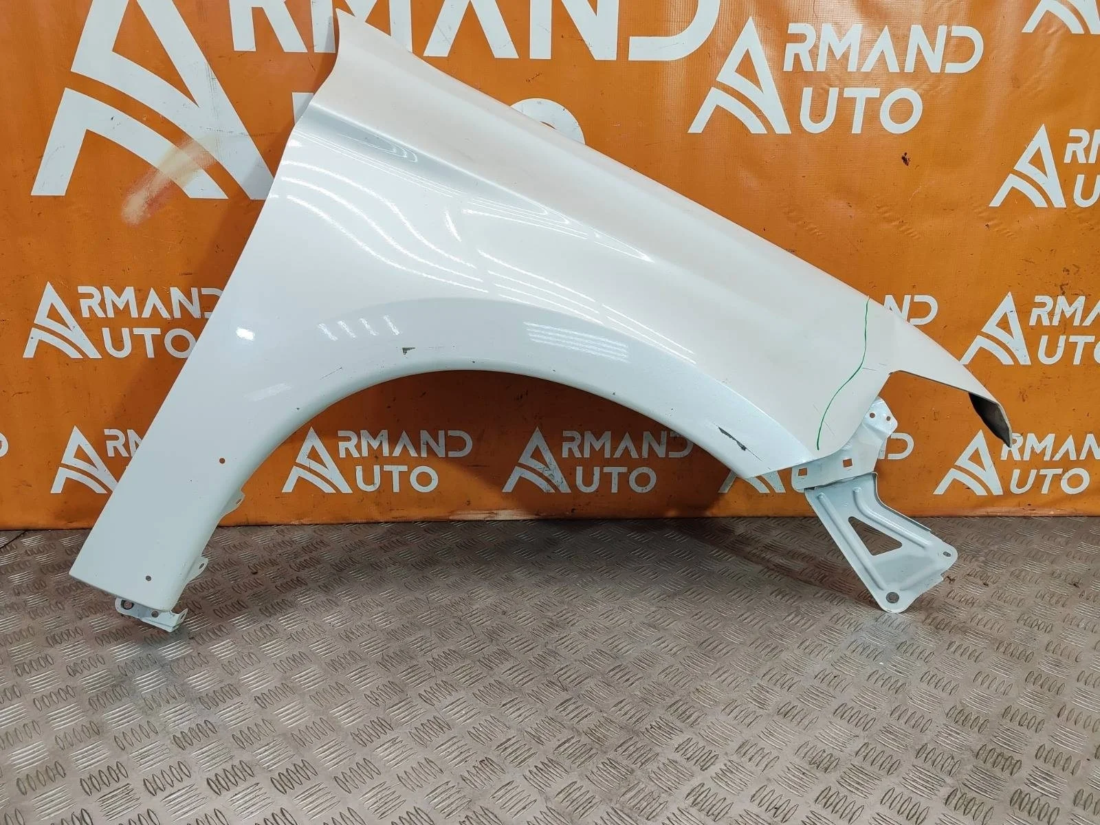 Крыло Mitsubishi Outlander 2015-нв 3