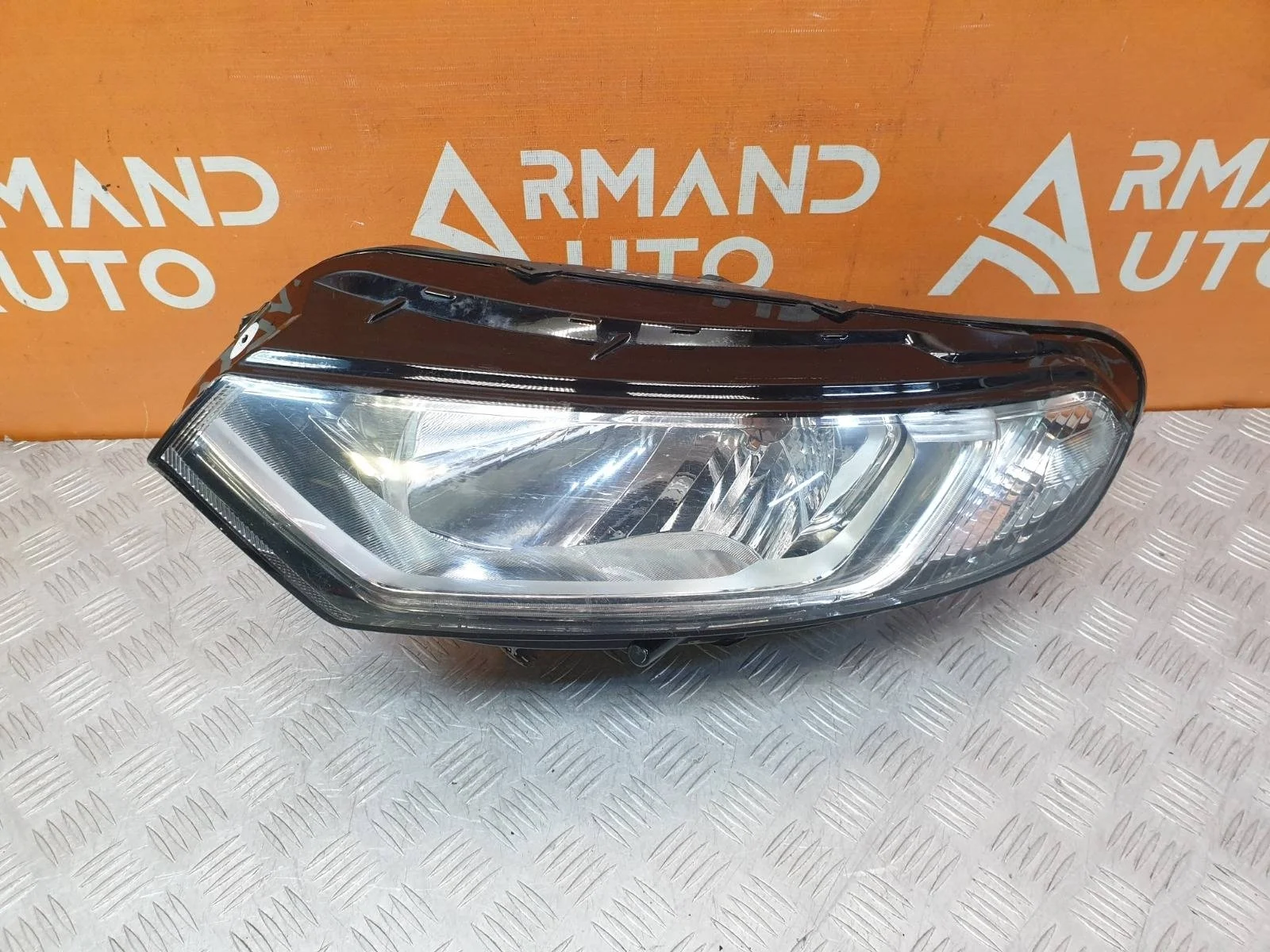 Фара Ford EcoSport 2014-2018