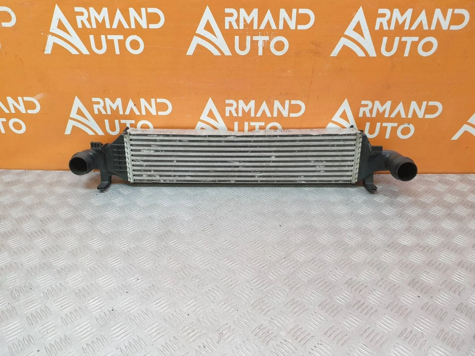 Интеркулер Mercedes GLA-Class 2013-2020 X156