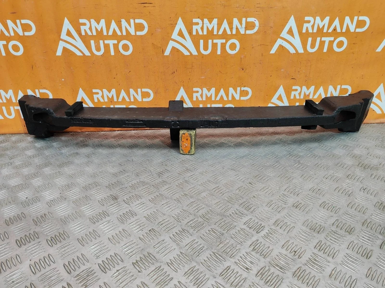 Абсорбер бампера Toyota RAV4 2015-2019 CA40