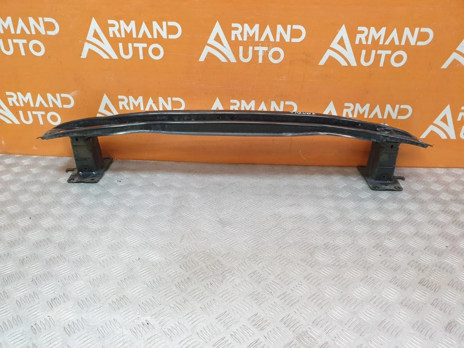 Усилитель бампера Volkswagen Tiguan 2016-нв