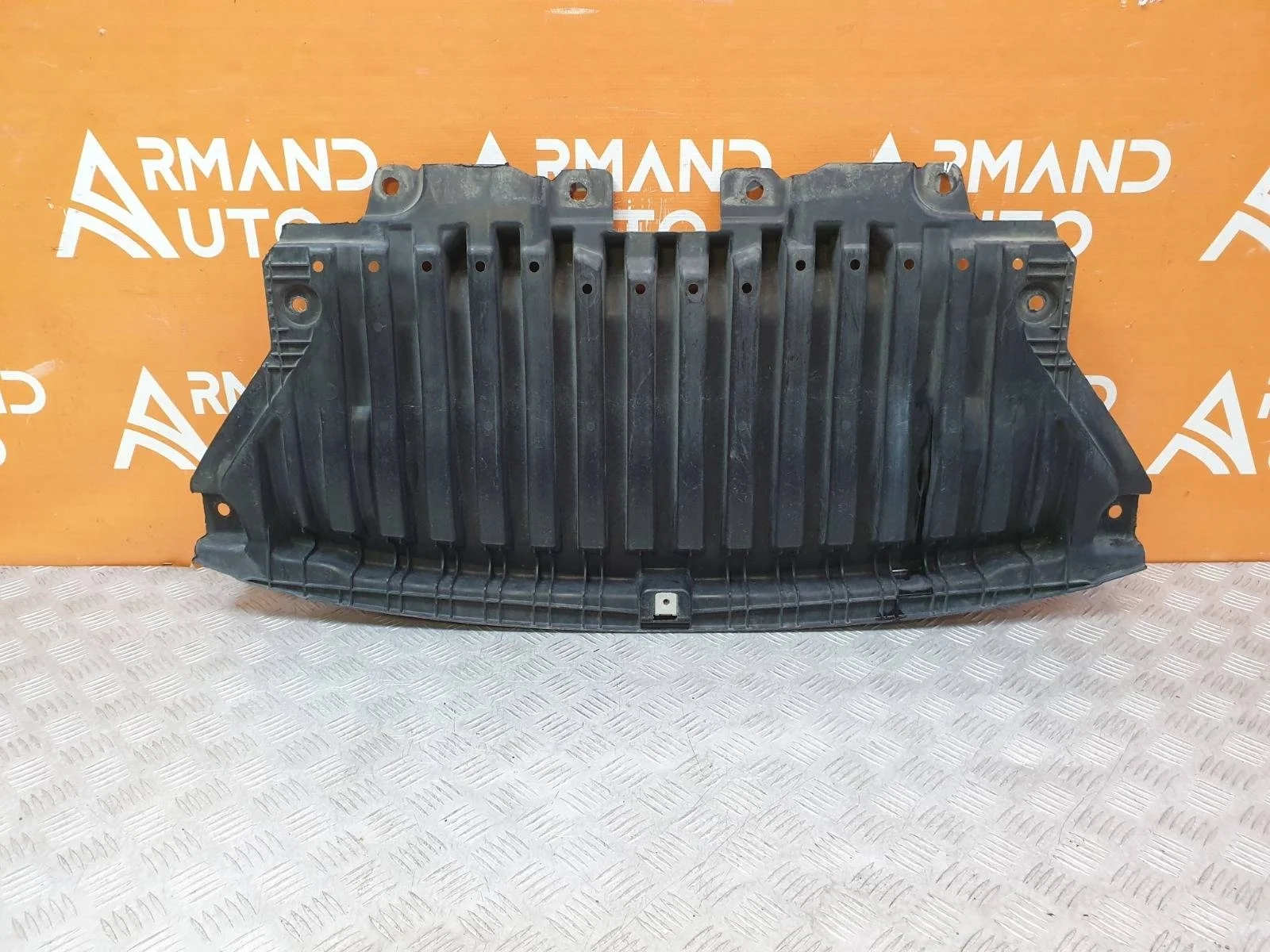 Пыльник двигателя Mercedes -Class 2016-нв W213, S213, C238