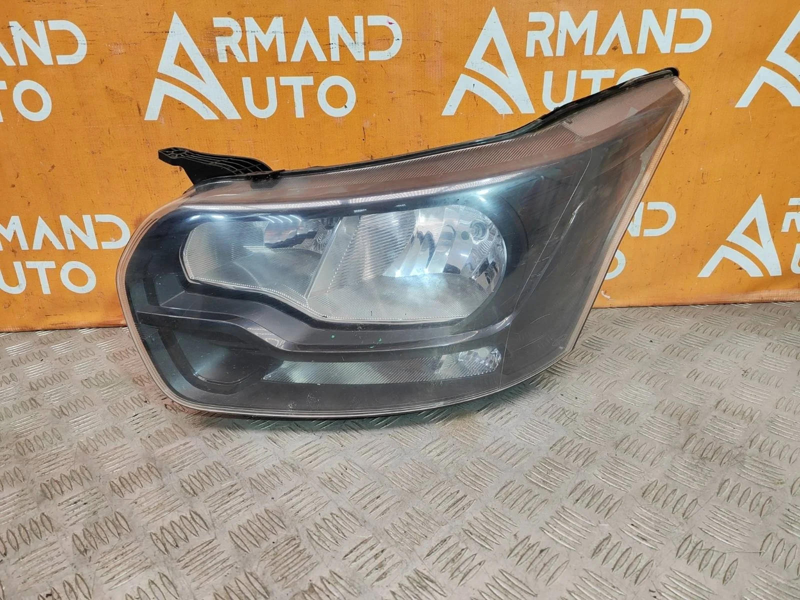 Фара Ford Transit 2014-нв 7 TTG