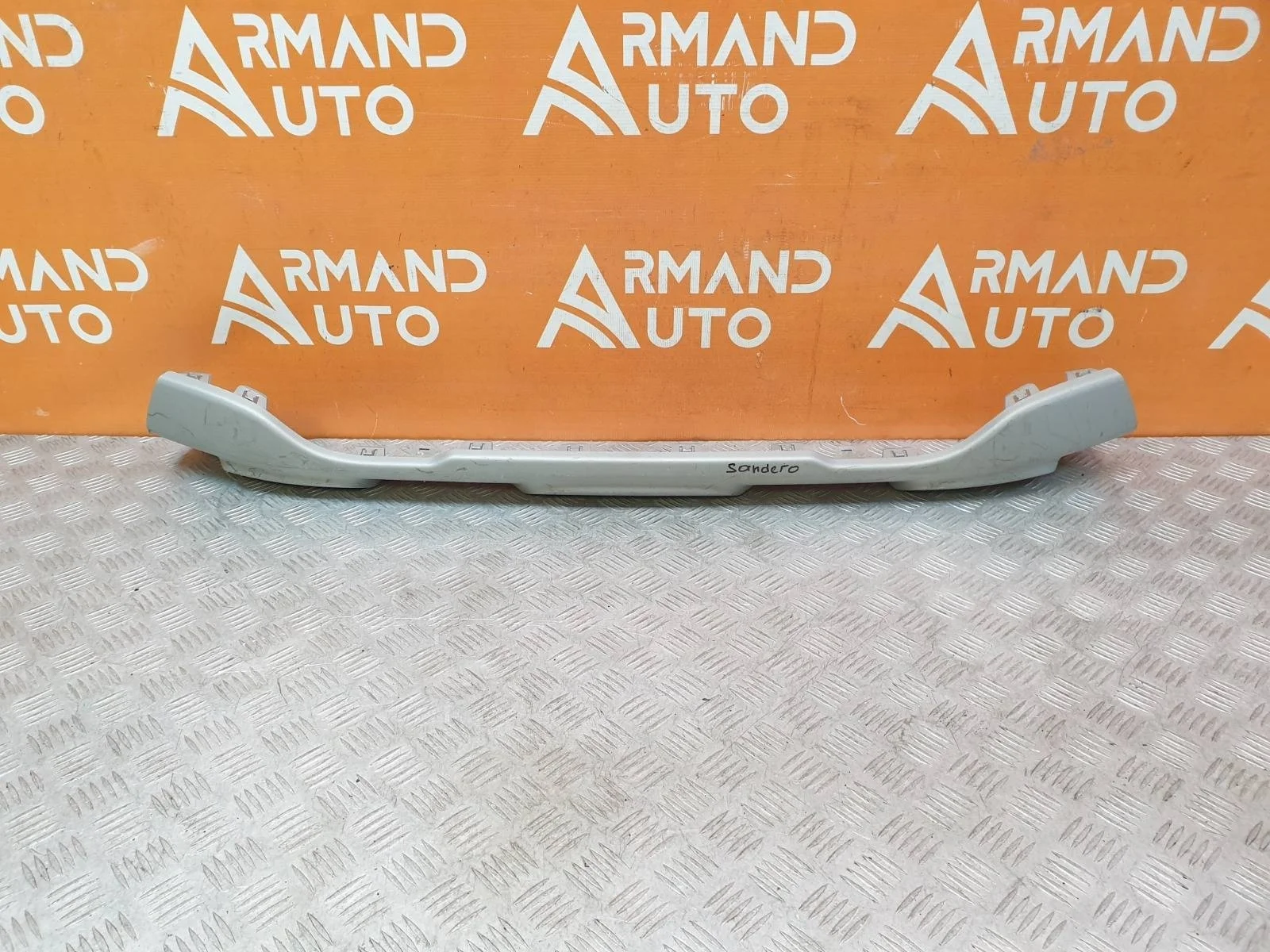 Накладка бампера Renault Logan 2018-2022