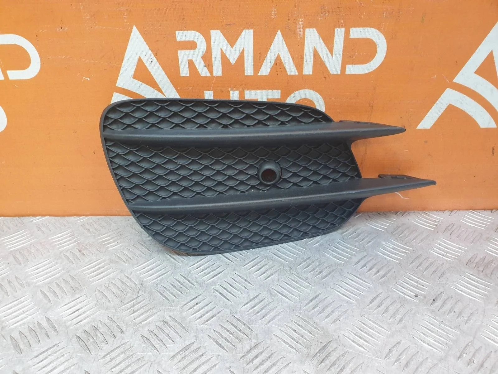 Решетка бампера Mercedes -Class 2016-нв W213, S213, C238