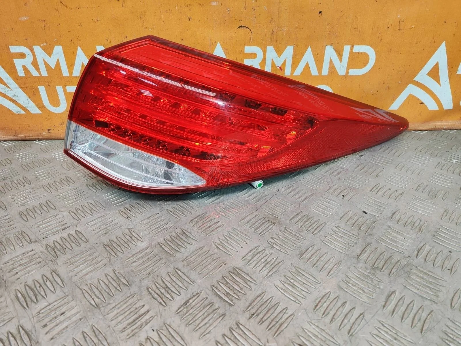 Фонарь внешний Hyundai I40 2011-2015 DF