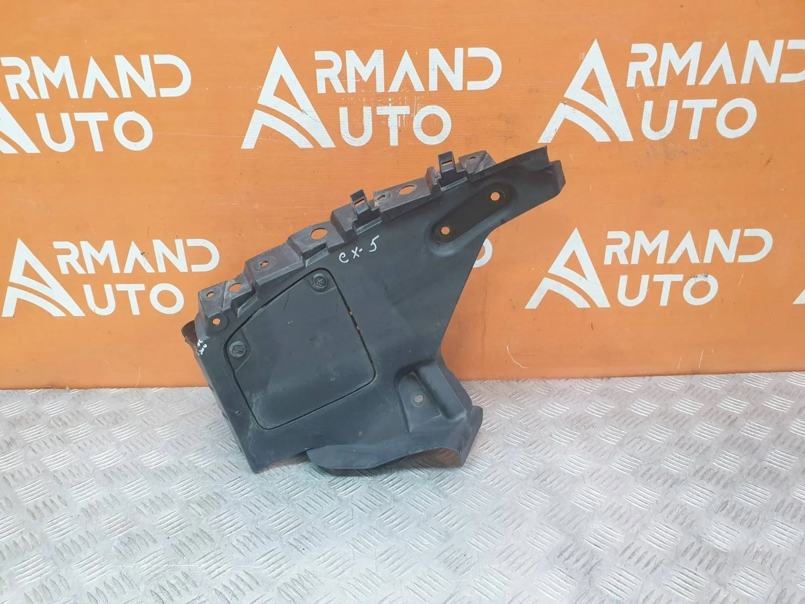 Подкрылок Mazda CX-5 2017-нв