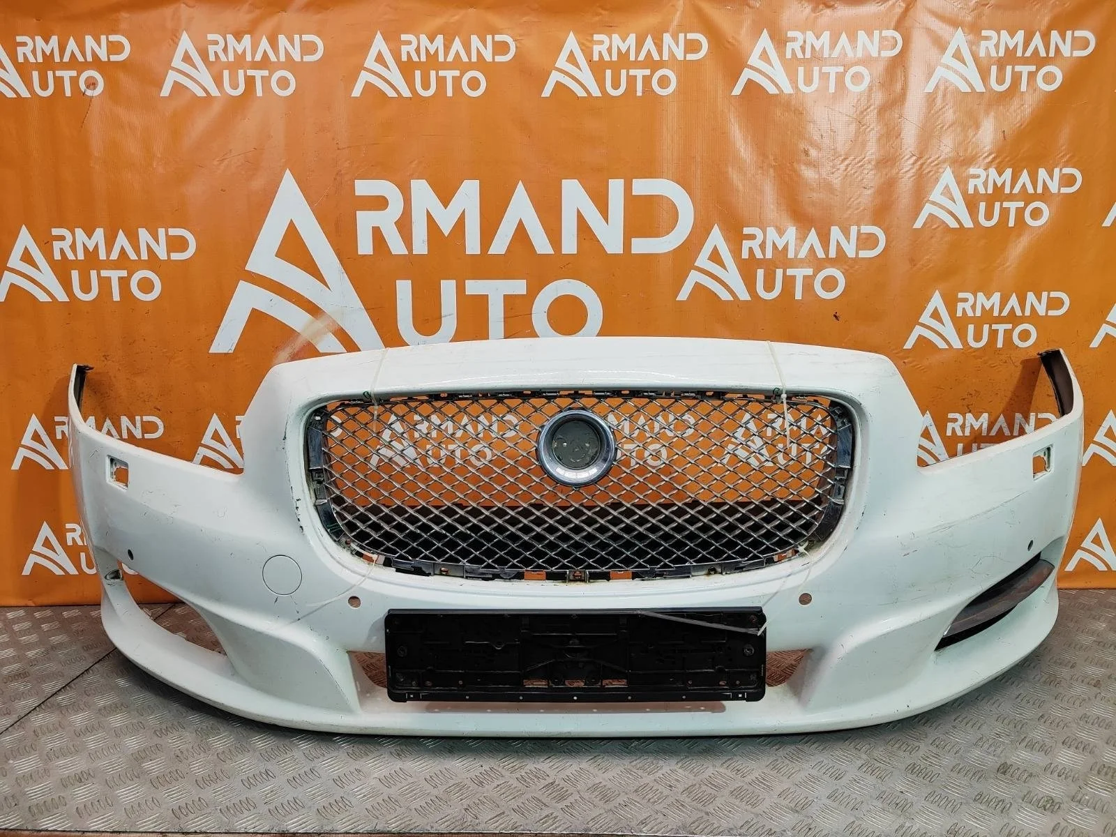 Бампер Jaguar XJ 2009-2015 4 X351