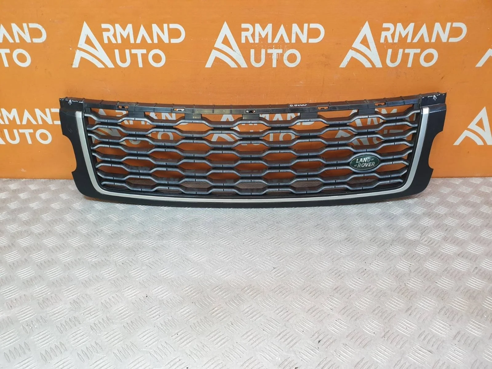 Решетка радиатора Land Rover Range 2017-2022 4 L405