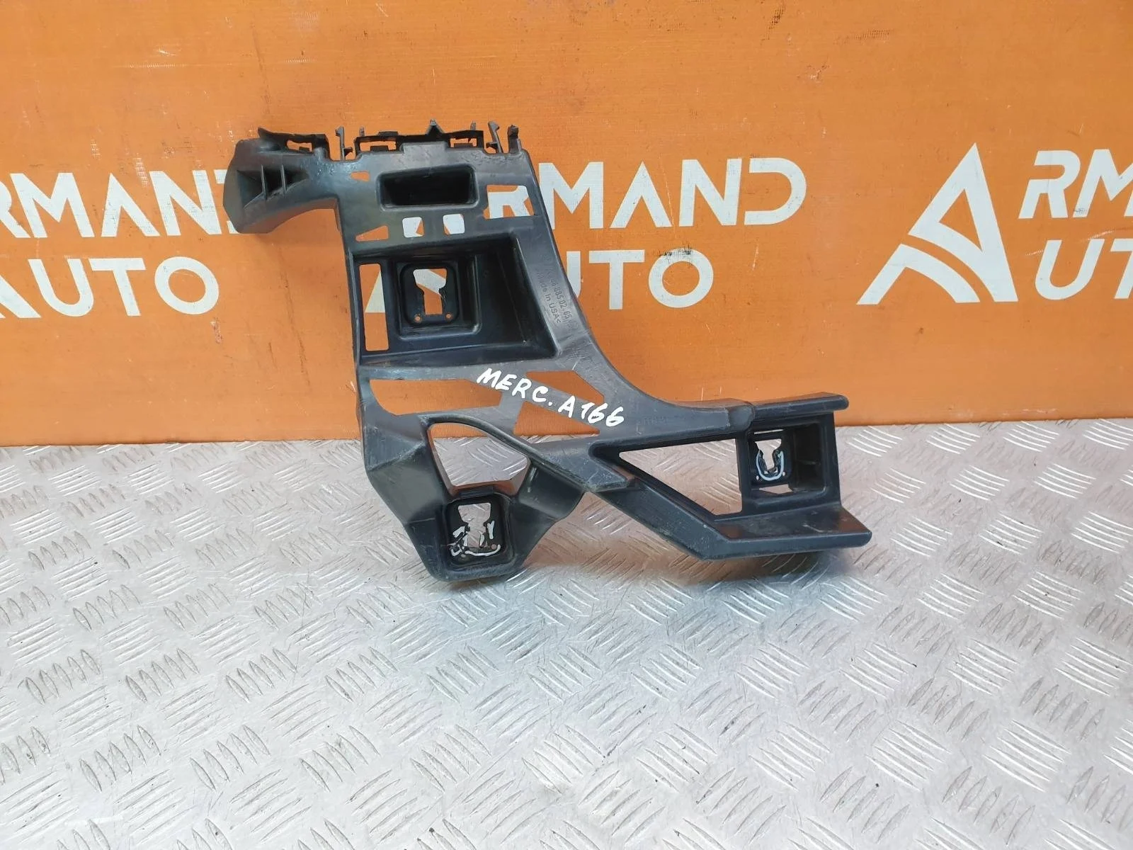 Кронштейн бампера Mercedes GL GLS-Class 2012-2019 X166