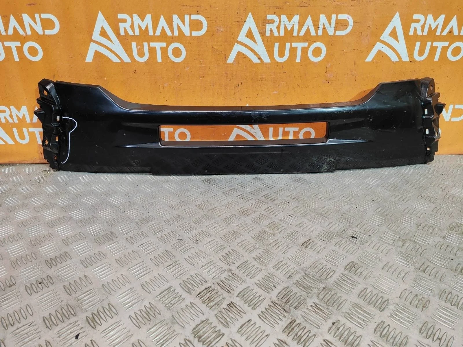 Накладка бампера Mitsubishi Outlander 2015-2018 3