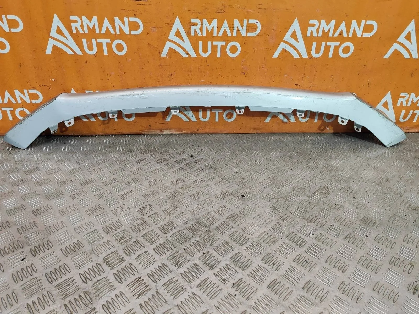 Накладка бампера нижняя Mitsubishi Outlander 2015-2018 3