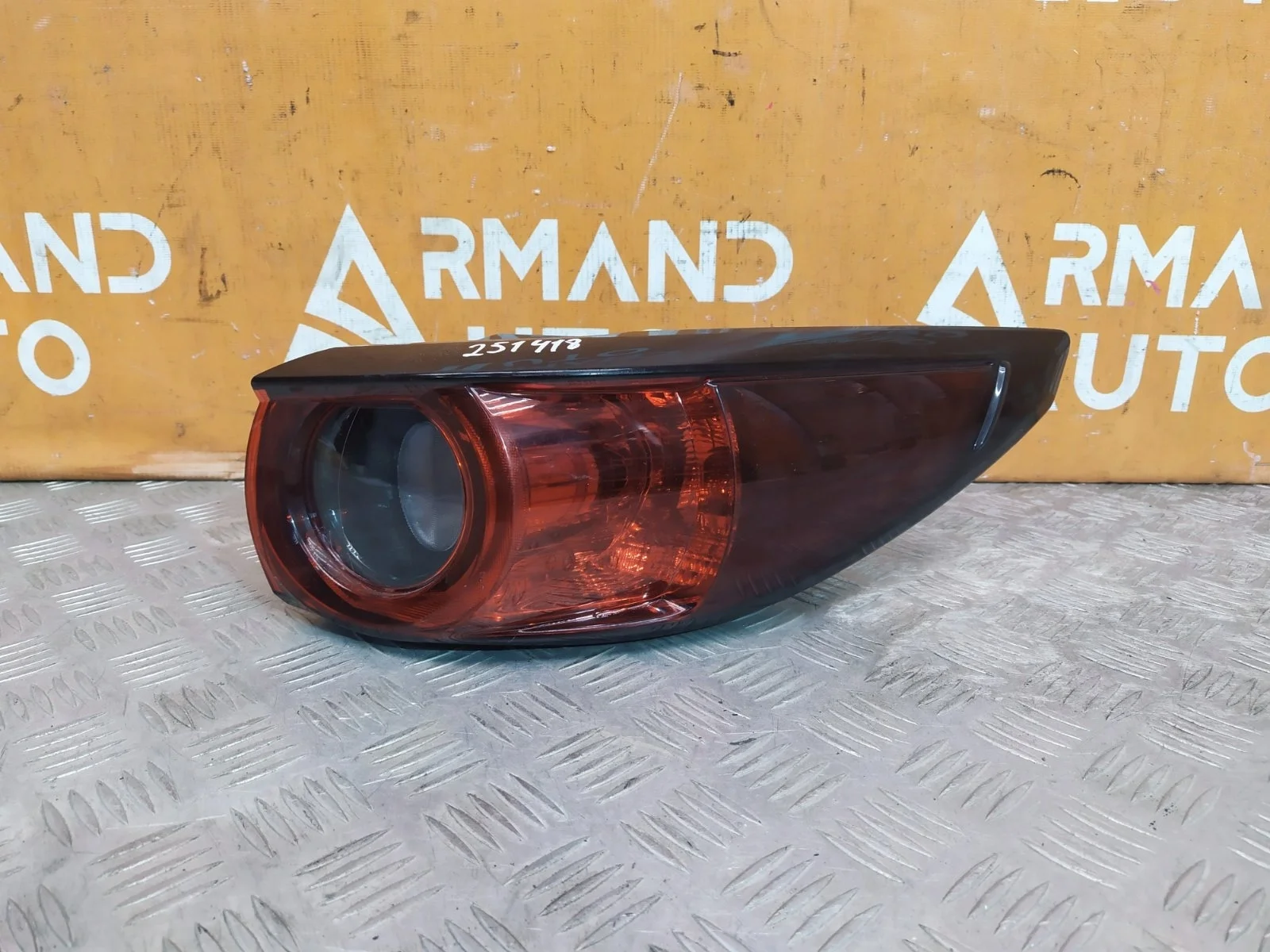 Фонарь внешний Mazda CX-5 2017-нв