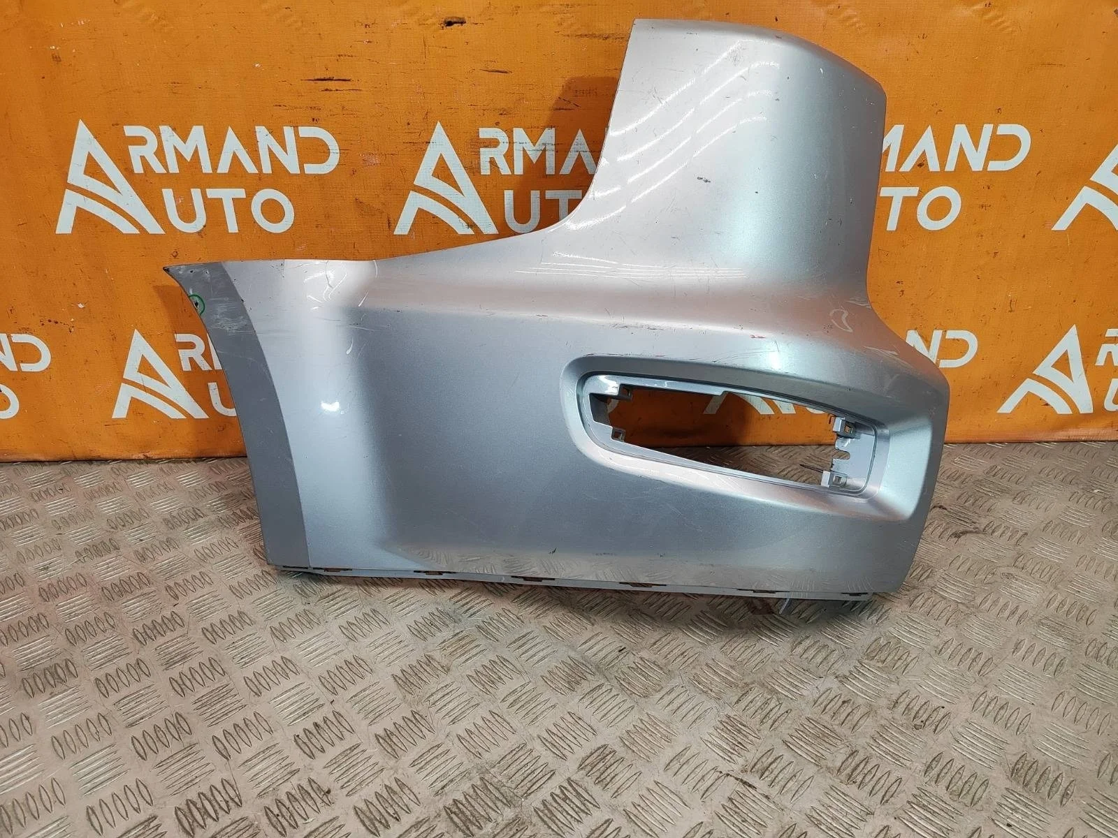 Бампер Mitsubishi Outlander 2009-2013 XL