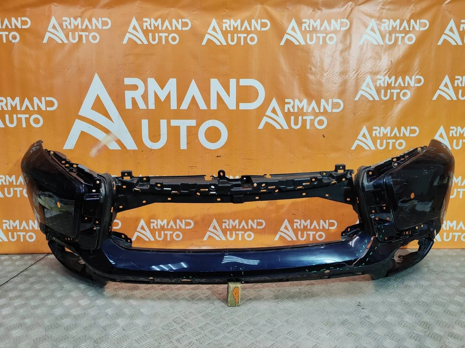 Бампер Mitsubishi Pajero Sport 2015-2021 3