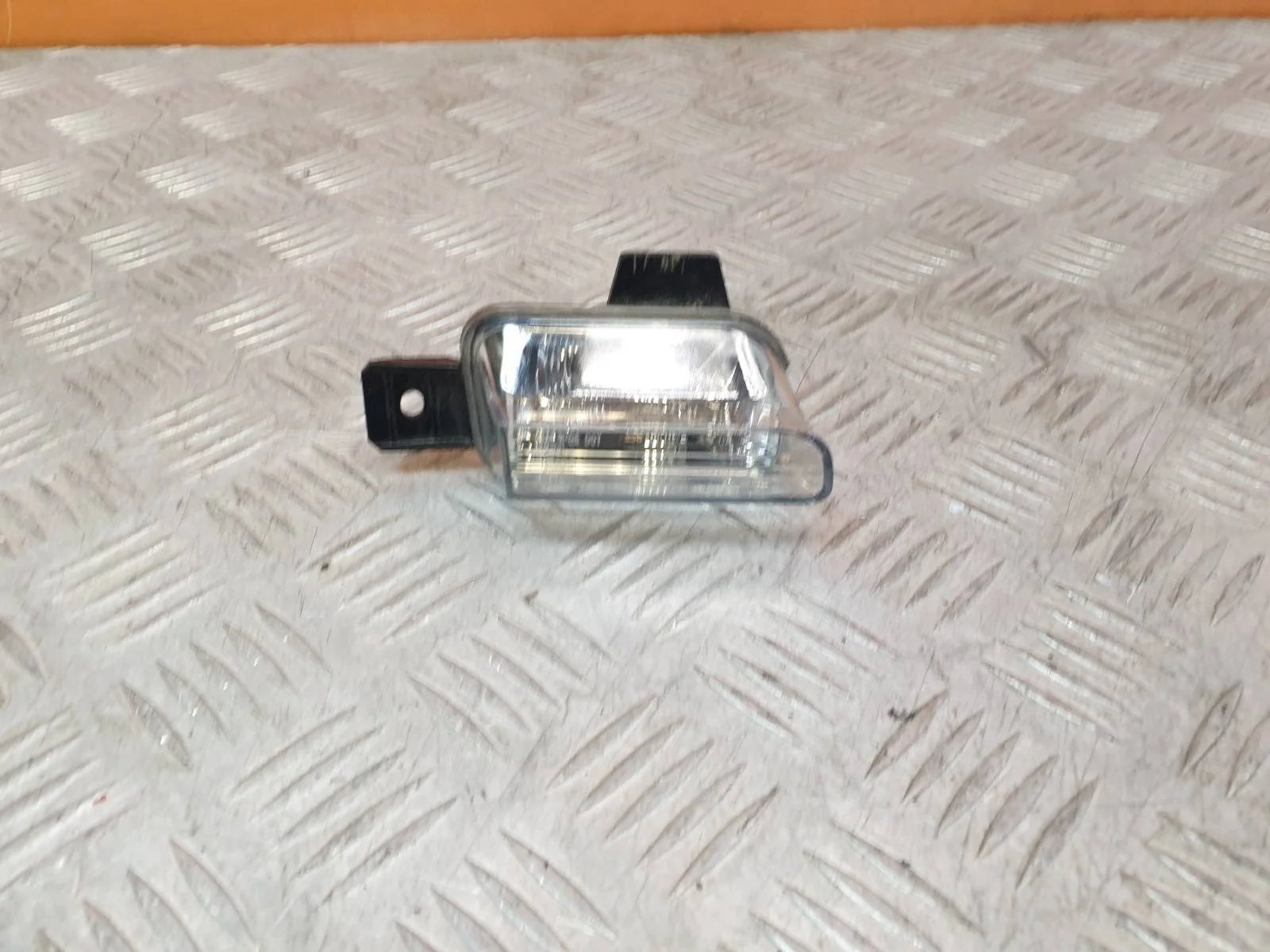 Фонарь заднего хода Volkswagen Tiguan 2007-2016