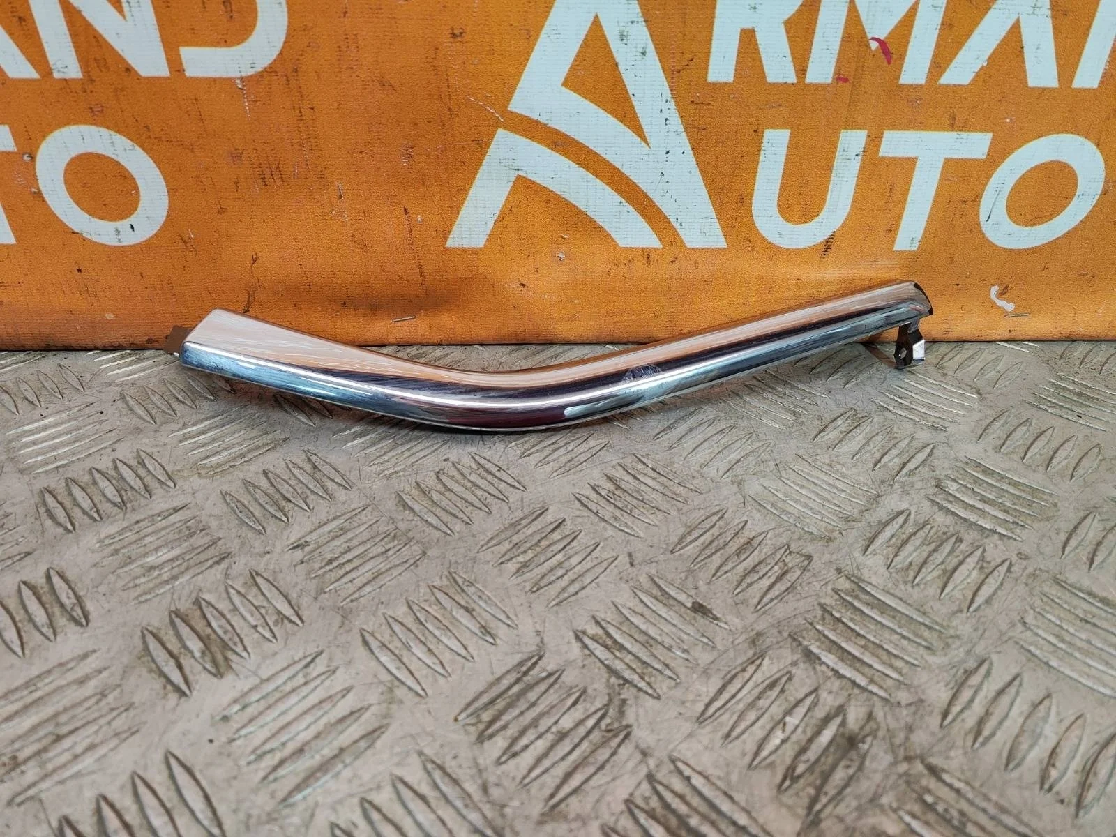 Накладка бампера Mitsubishi Outlander 2015-нв 3