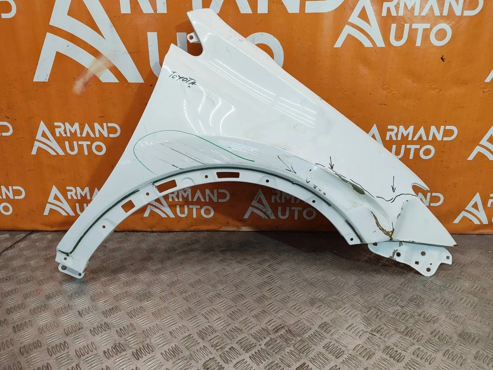 Крыло Toyota RAV4 2012-2019 CA40