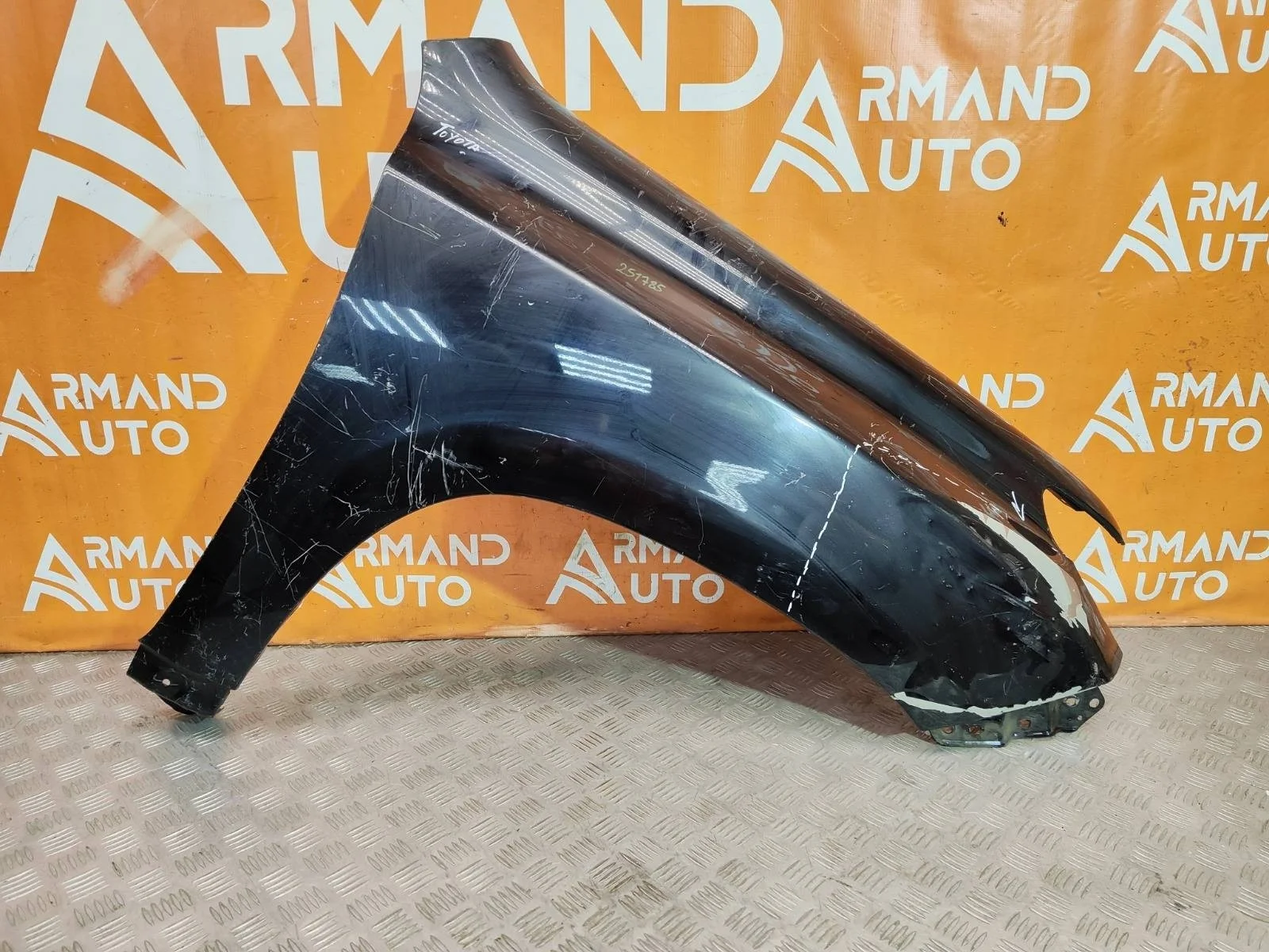 Крыло Toyota Land Cruiser Prado 2009-2017 150