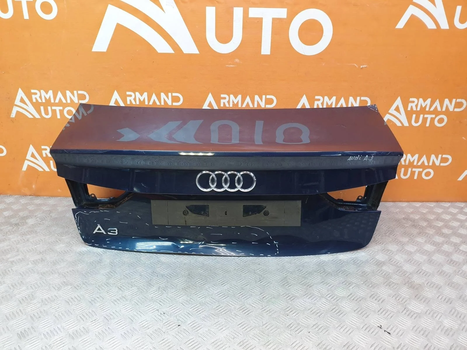 Крышка багажника Audi A3 2012-2020 8V